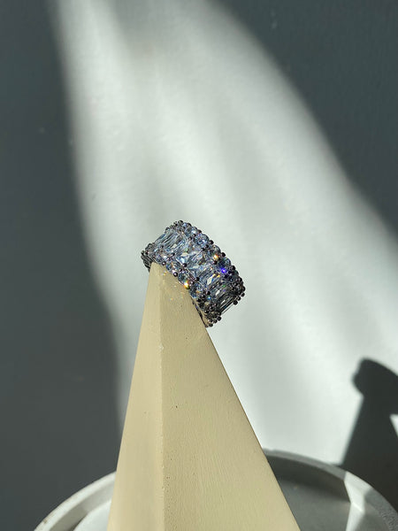 QUINN|Chunky Cubic Zirconia Eternity Ring