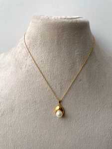 MELODY | Tarnish-Free | Gold Pearl Pendant | Necklace