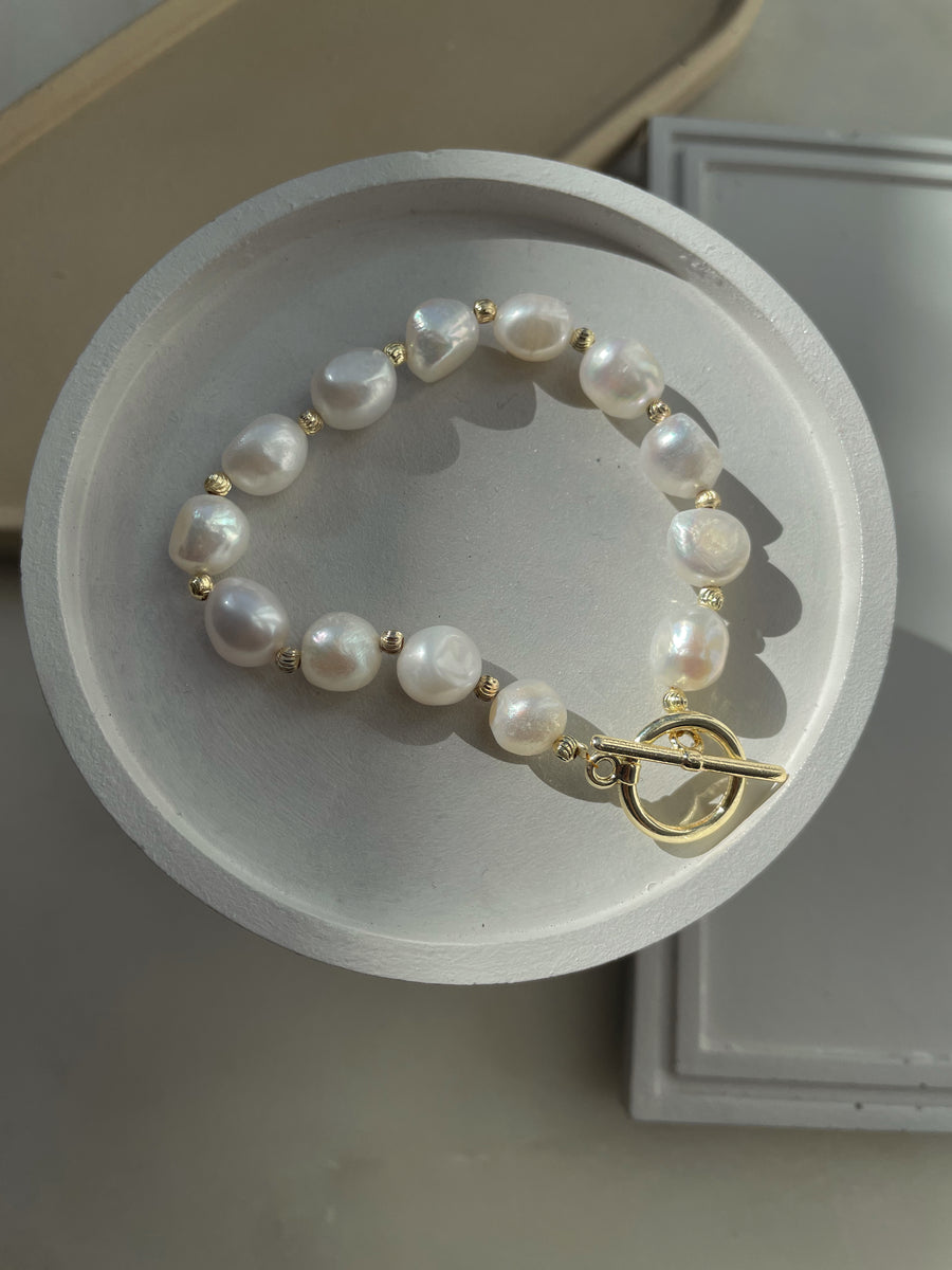 Freshwater Pearl Toggle Bracelet