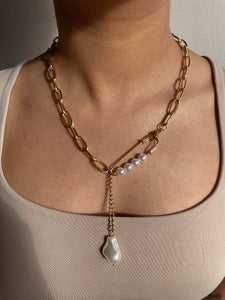 ARIEL | Tarnish-Free | Gold Y shaped Safety Pin and Pearl | Necklace